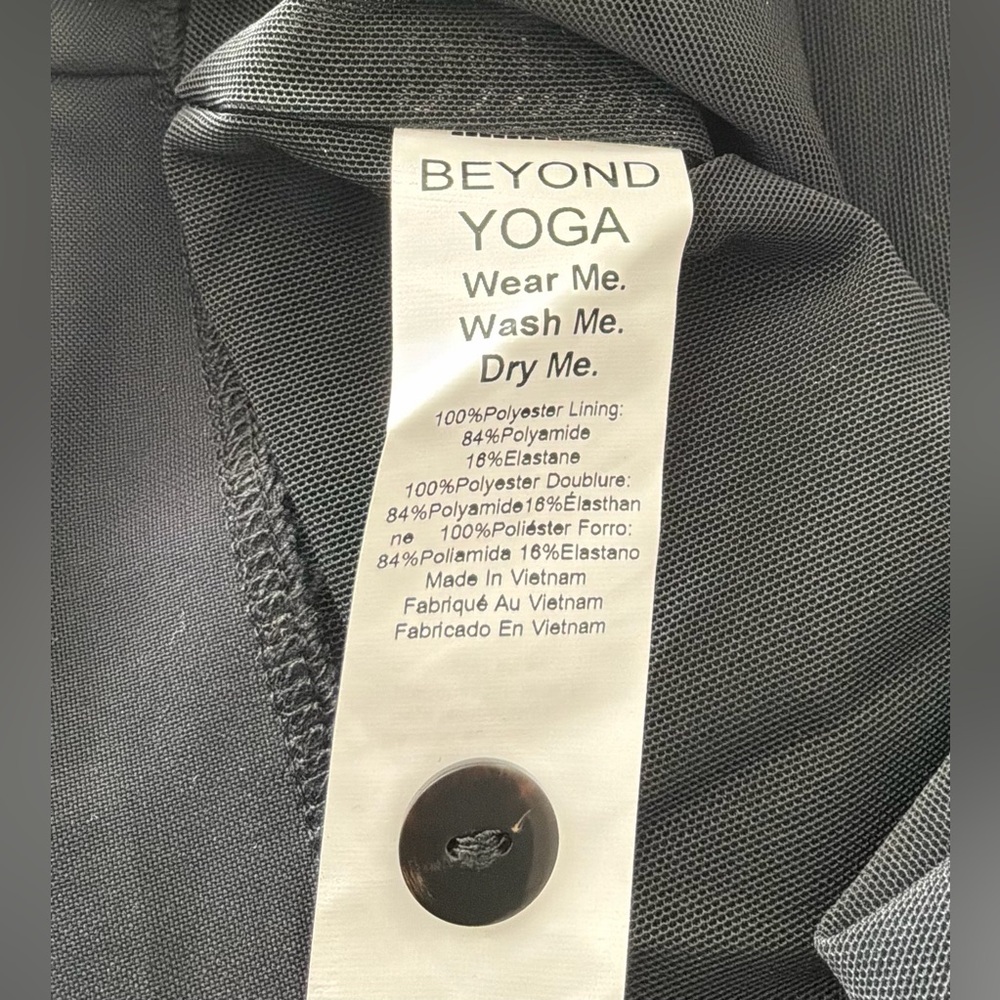 Beyond Yoga Cropped Button Front Jacket Black Col… - image 5